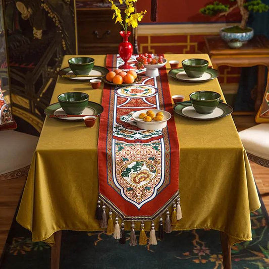 Chinoiserie Vintage Royal Palace Design Red Table Runner