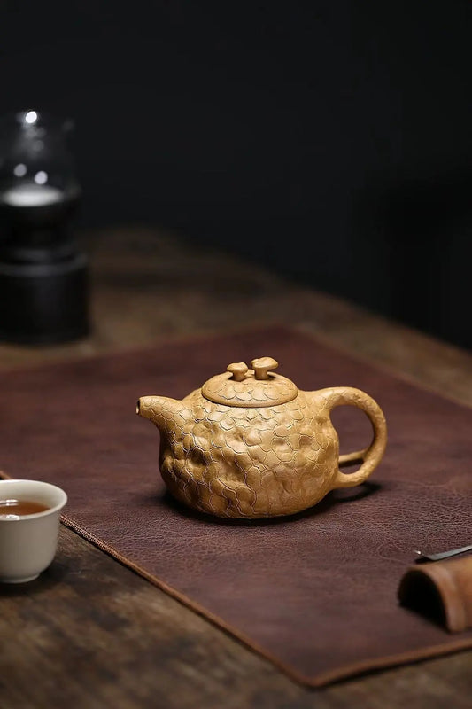 Gong Chun · Duan Ni Yixing Teapot (Handmade, 260cc)