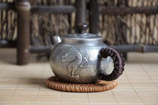 Pure Silver 999 "Roving Dragon" Teapot * 120ml