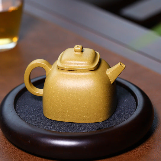 Yixing Golden Duan Clay Teapot – Sifang Tanran (四方坦然)