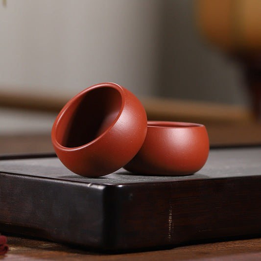 Yixing Round Chess Cup – Handmade Raw Vermilion Clay (60ml)