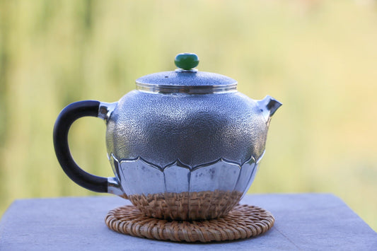 Pure Silver 999 "Lotus Gift" Teapot * 200ml