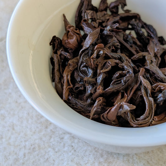 2024 Amber Sunrise Sun-Dried Black Tea Cake 200g