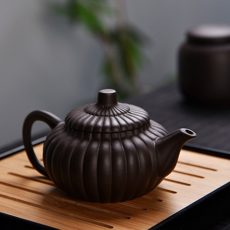 Yixing Tea Sets – Handcrafted Zisha Clay Sets for Traditional Tea